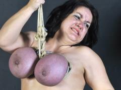 Amateur Bdsm And Breast Bondage Leaving The Mature Slave Ska...